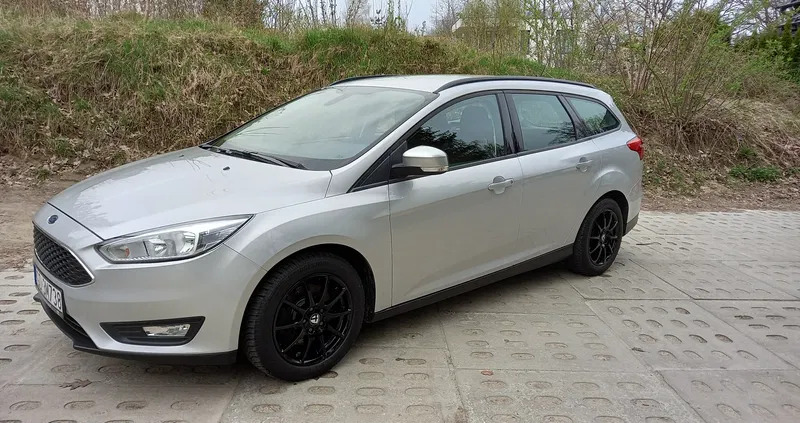 Ford Focus cena 45500 przebieg: 158500, rok produkcji 2016 z Gdańsk małe 137